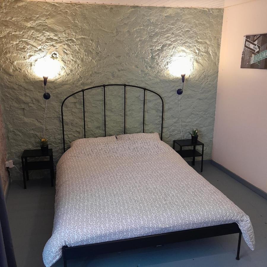 Prades-sur-Vernazobre Sur La Bonnefooi B&B 외부 사진